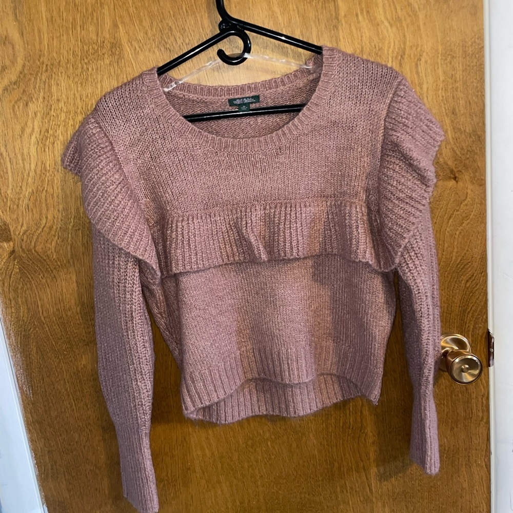 pink sweater
